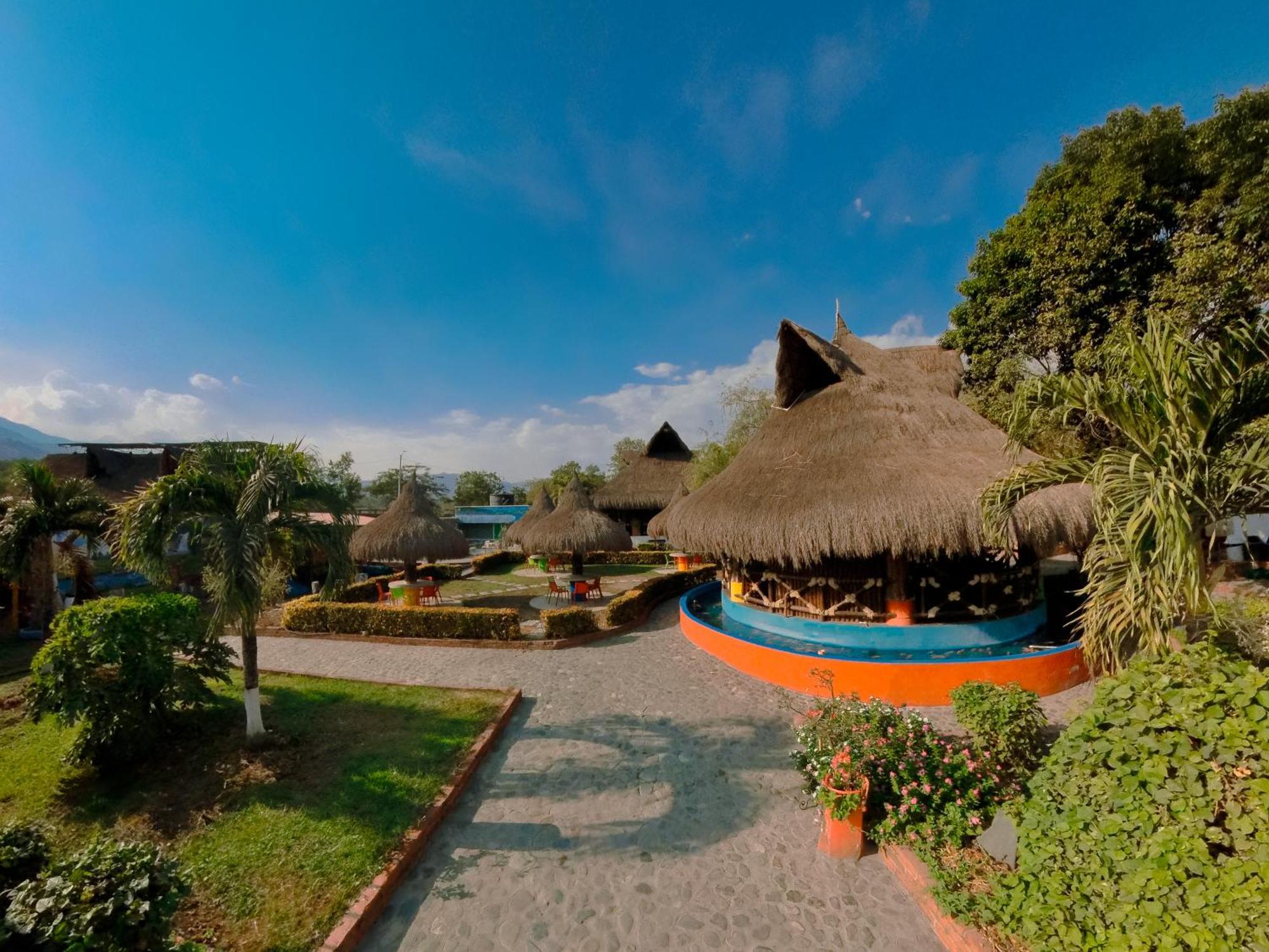 Hotel Acuarela Del Rio Santa Fe de Antioquia Eksteriør billede